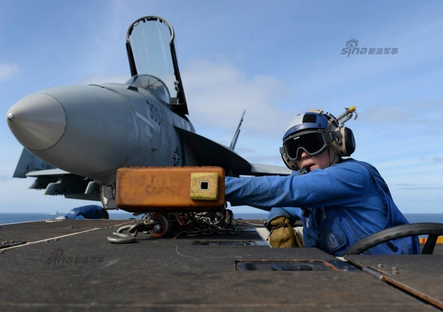 三艘航母齐聚东北亚,这是要动手? 美军又增兵