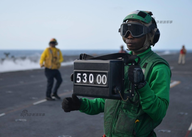 三艘航母齐聚东北亚,这是要动手? 美军又增兵