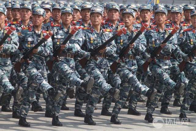帅出天际！这群朝鲜士兵太洋气超美国大兵