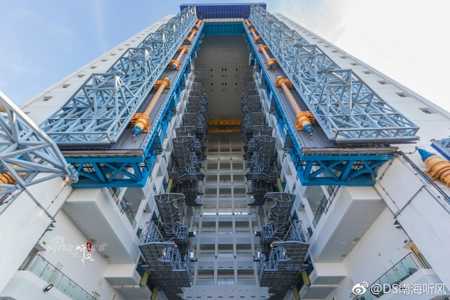 建中国空间站！首艘货运飞船天舟一号蓄势待发