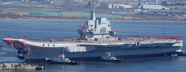 国产航母与辽宁号正面对比：舰岛大变样更帅气