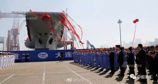 国产航母与辽宁号正面对比：舰岛大变样更帅气
