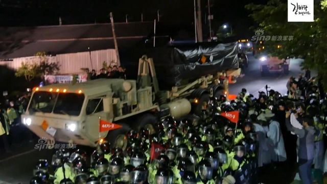 萨德反导快部署完成!韩国8000名警察镇压抗议