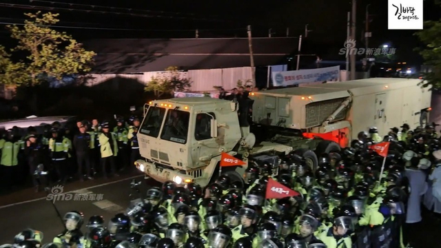 萨德反导快部署完成!韩国8000名警察镇压抗议