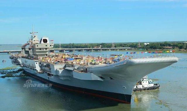 同样是下了水的航母:印度的和中国的有啥差别