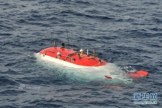 探查每一寸领土！中国蛟龙号深潜器抵南海作业
