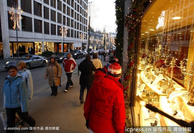 TOP 6 瑞士圣莫里茨:每平方尺平均房价3,951美元