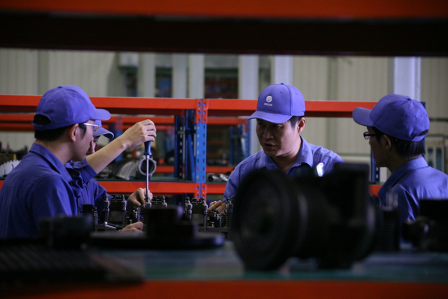 潍柴工程师论证实验数据的可靠性