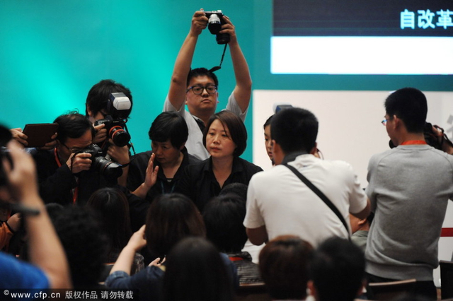 京华时报记者发言反驳钟睒睒演讲