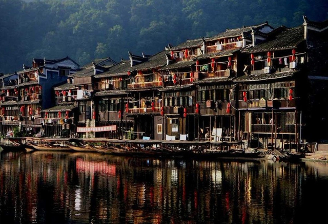 泡沫:十大房价暴跌城市