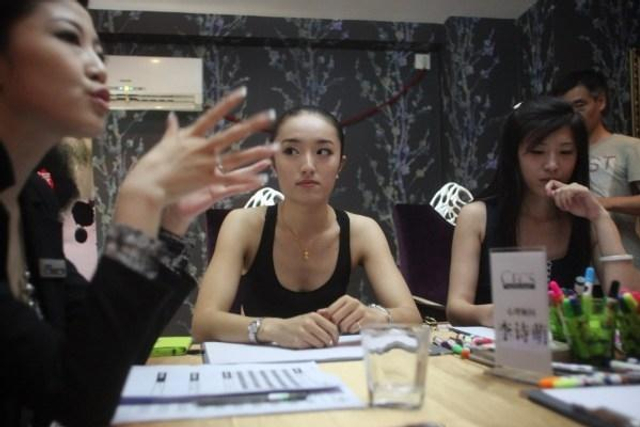 富豪相亲会成财色交易