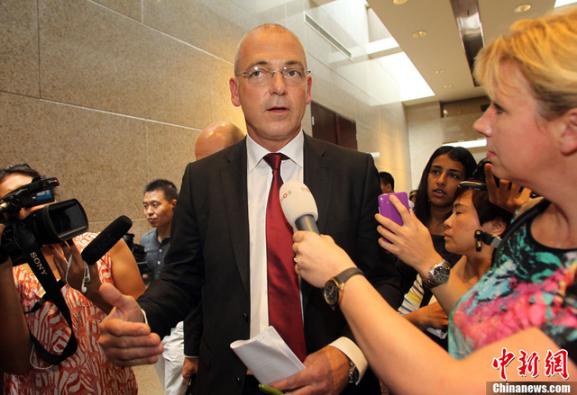 恒天然首席执行官就肉毒杆菌乳粉事件道歉