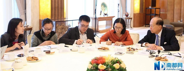 李嘉诚回应“撤资”等热点问题