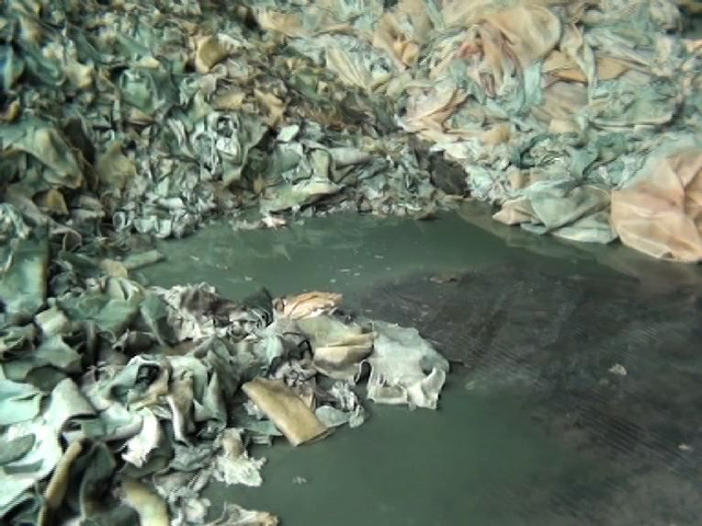 雅客用垃圾皮料产糖果