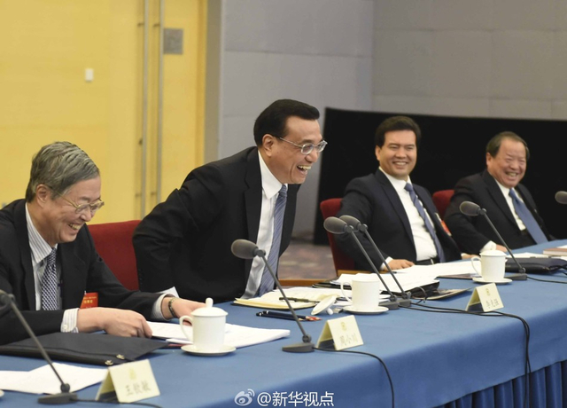 银行弱势？李克强笑了
