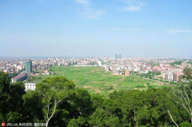 莆田系起源地东庄镇 民营医疗广告随处可见