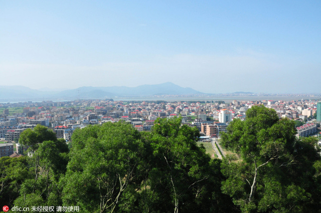 莆田系起源地东庄镇 民营医疗广告随处可见