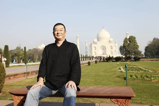 图为陆勇在印度