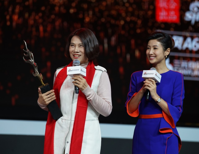 十大经济年度人物董明珠获奖图集