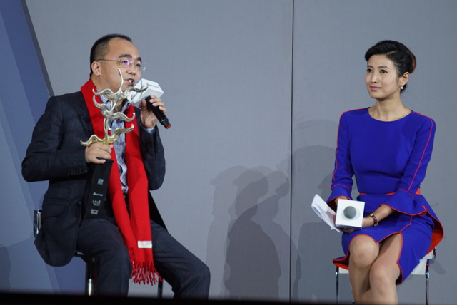 阎志和主持人交流