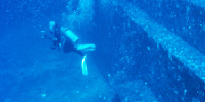 资料 深海寻人 背景 与那国岛海底遗址 手机新浪网