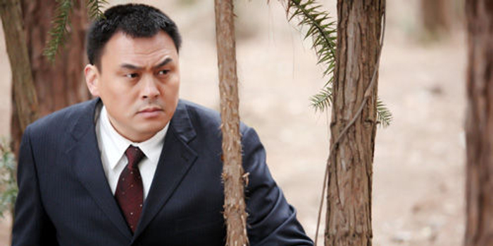 资料图片:《火流星》剧照-任希鸿饰石川建一