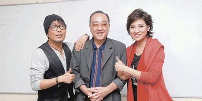 卢海鹏玩《超级游戏奖门人》预告讲粗口(图)