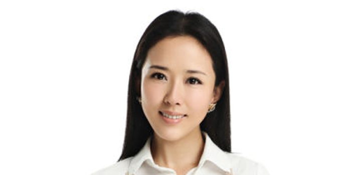 《油菜花香》开机 颜丹晨新剧年龄跨度大