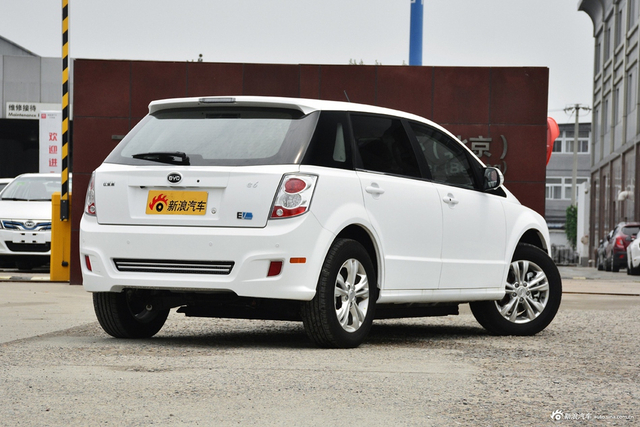 2017款比亚迪e6 400精英型