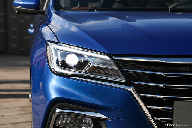 实拍|全新荣威i5 设计大方／定位实在