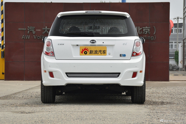 2017款比亚迪e6 400精英型