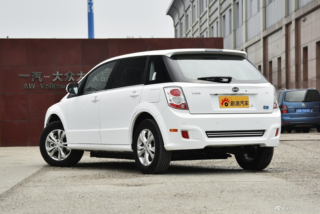 2017款比亚迪e6 400精英型