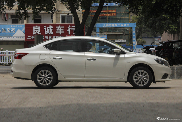 2016款轩逸1.6L自动XE舒适版 