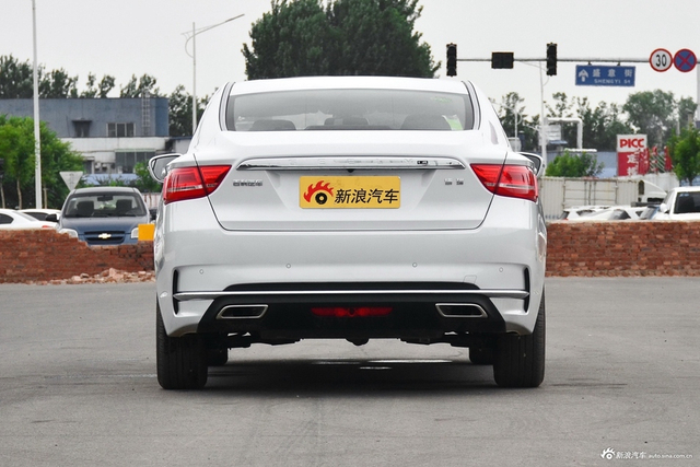 2017款吉利博瑞1.8T自动尊贵型