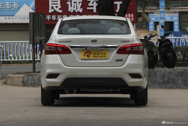 2016款轩逸1.6L自动XE舒适版 