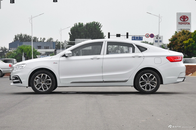 2017款吉利博瑞1.8T自动尊贵型