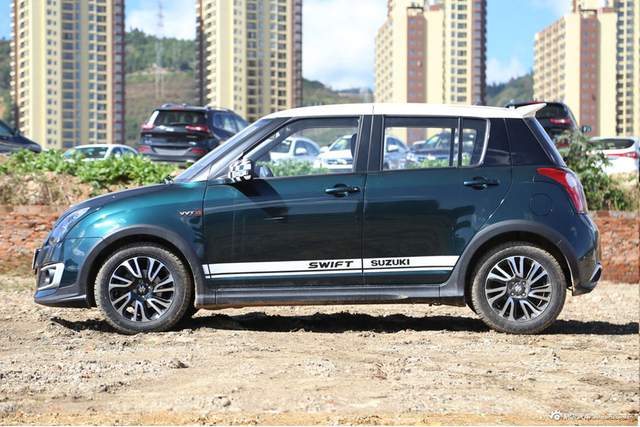 2013款雨燕1.5L自动20周年限量版