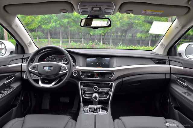 2017款吉利博瑞1.8T自动尊贵型