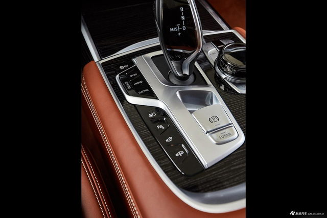 宝马745Le官图发布 将搭载直列6缸发动机