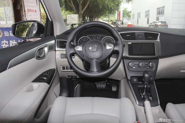 2016款轩逸1.6L自动XE舒适版 