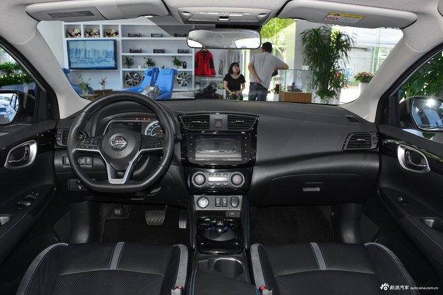 实拍|日产轩逸纯电动版 续航338km45分钟充80%