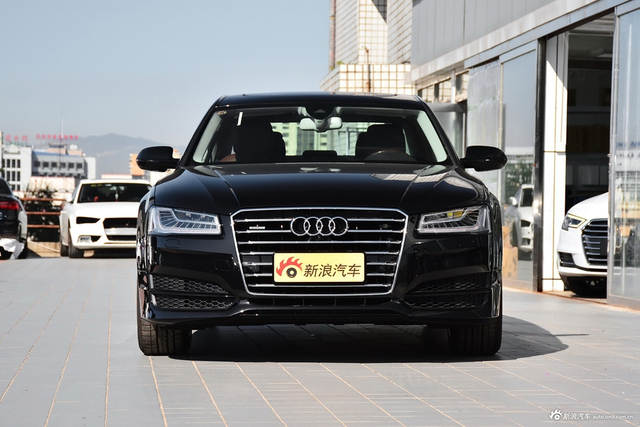 2017款奥迪A8L 45 TFSI quattro领先精英版