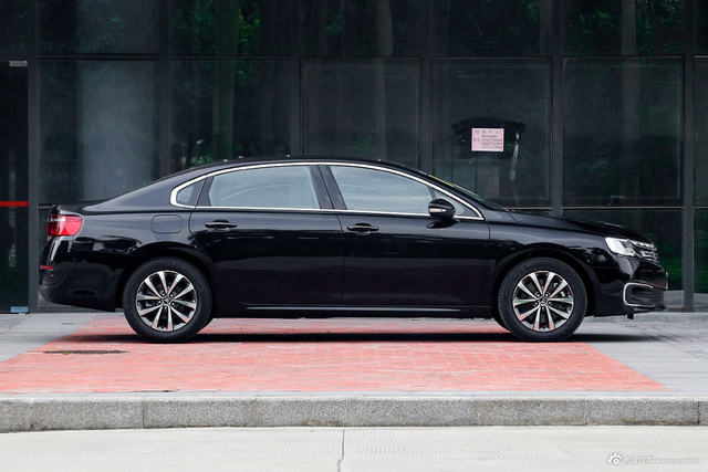 2017款雪铁龙C6 1.8T自动豪华型