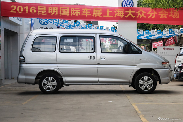 2016款菱智V3 1.5L手动标准型国五