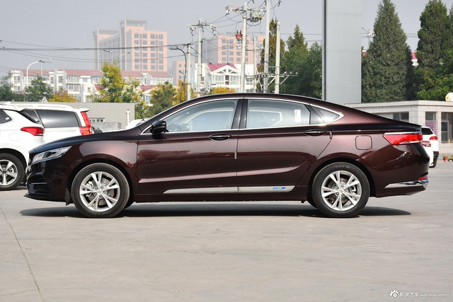 2018款博瑞GE MHEV耀动版