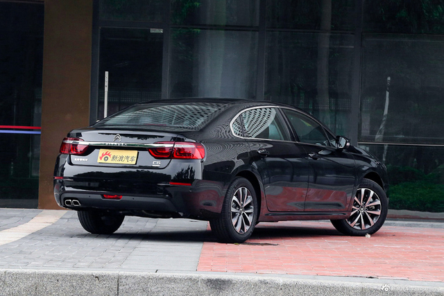 2017款雪铁龙C6 1.8T自动豪华型