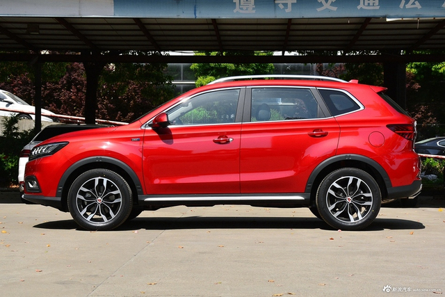 到店实拍|荣威RX5智联网铂金版 格栅更大
