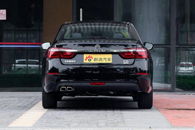 2017款雪铁龙C6 1.8T自动豪华型