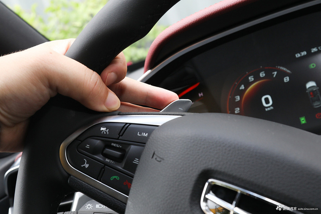 实拍吉利缤越运动版