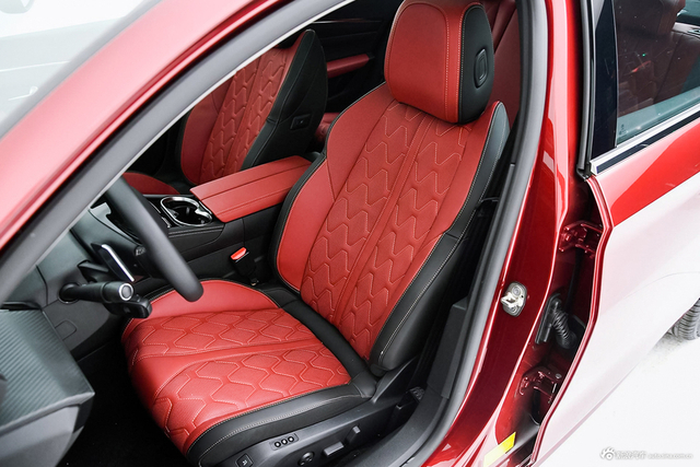 实拍|全新一代标致508L